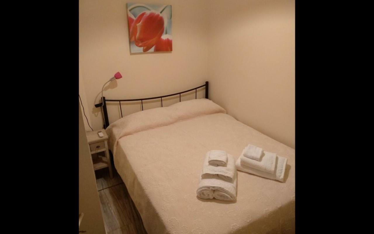Sandy'S Apartment Epidaurus Ngoại thất bức ảnh